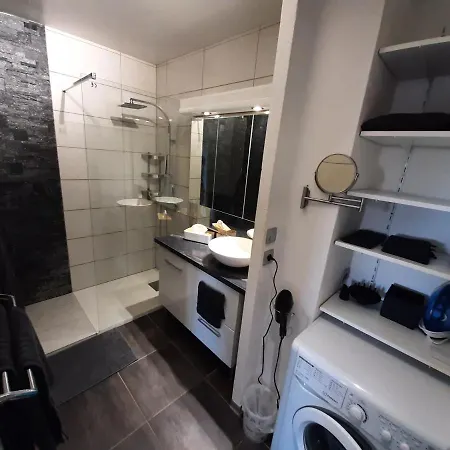公寓 Appartement 2 Pieces Terrasse 昂蒂布